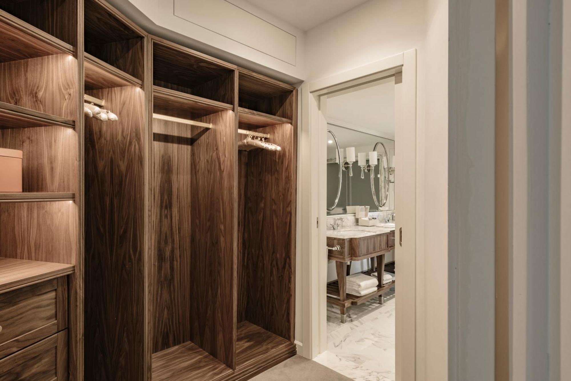 Corinthia Palace Malta Attard Exterior foto A walk-in closet